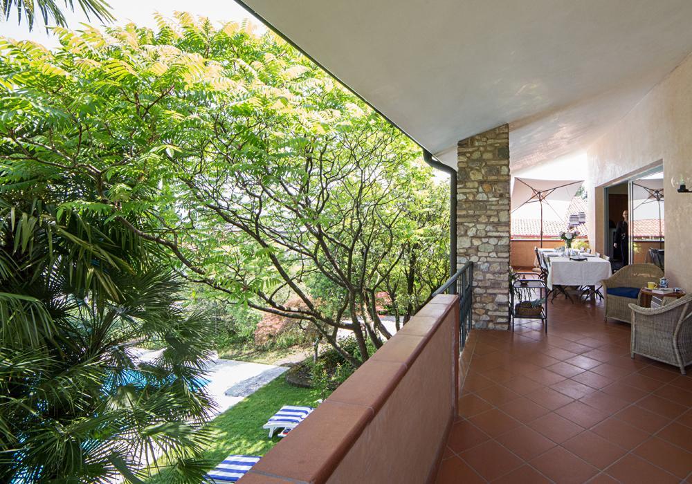 B&B Villa Adriano デセンツァーノ・デル・ガルダ エクステリア 写真