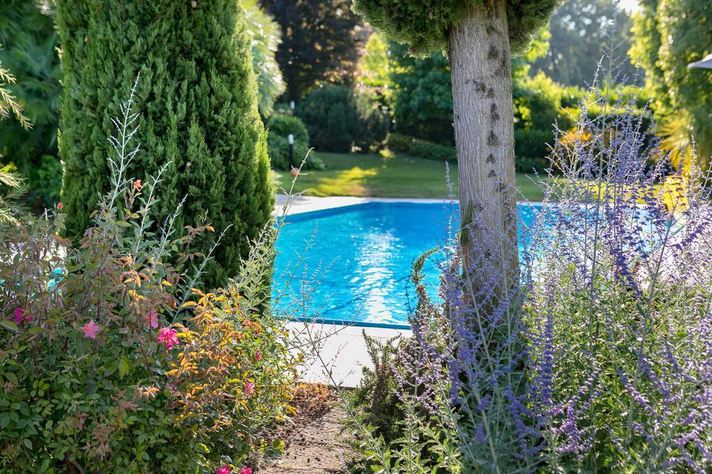 B&B Villa Adriano デセンツァーノ・デル・ガルダ エクステリア 写真